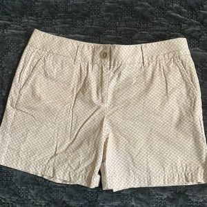 NWT Ann Taylor Loft 6” shorts - size 10